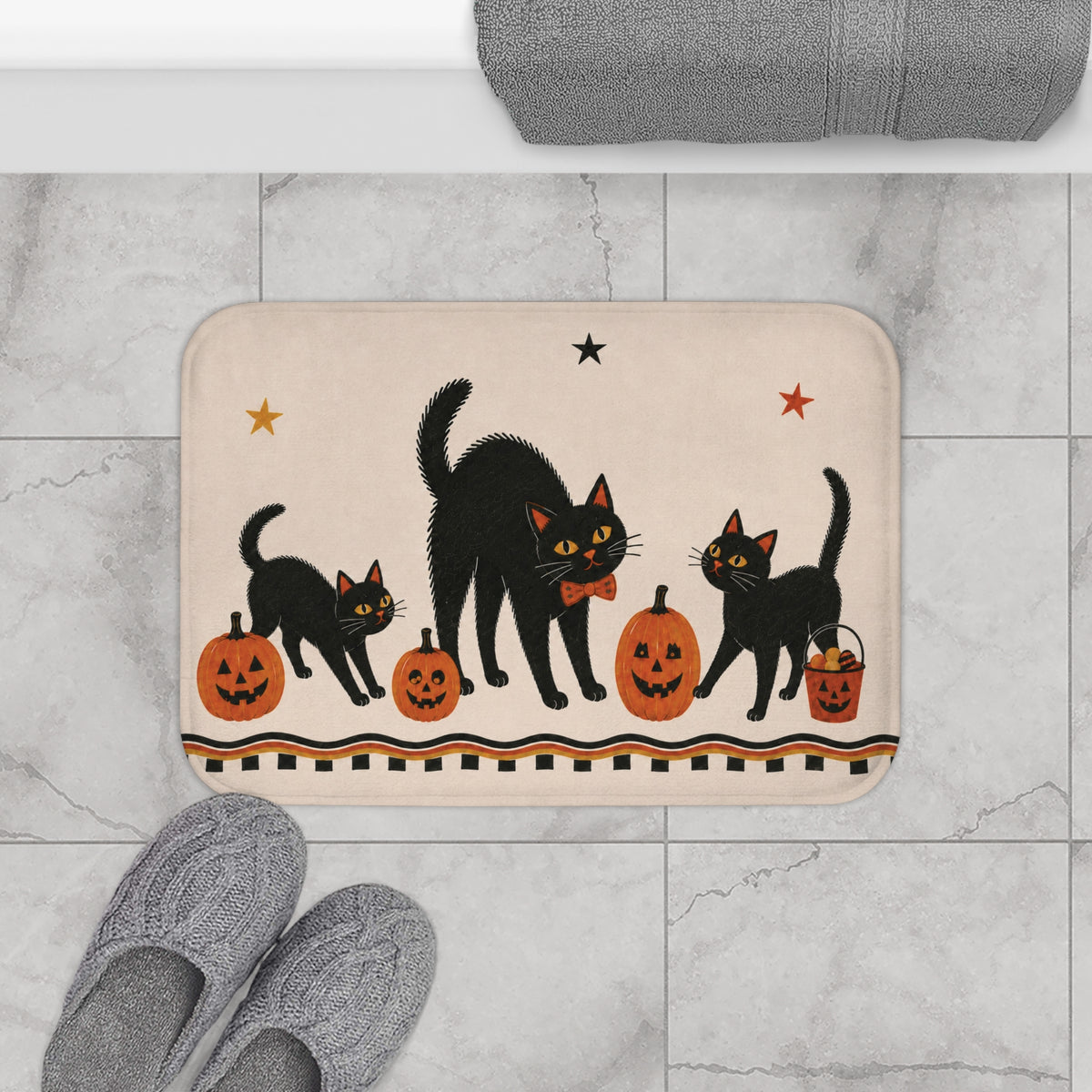 Black Cat Halloween Bath Mat – Retro Pumpkins & Stars