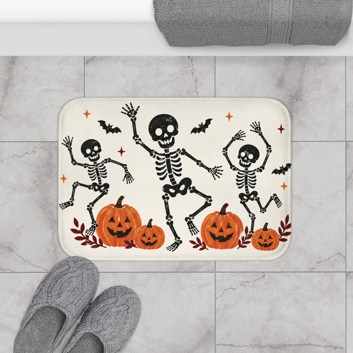 Dancing Skeleton Halloween Bath Mat – Playful Pumpkin Design